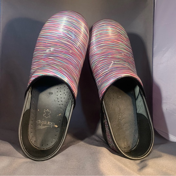 Dansko Pink and Purple Pastel Yarn Pattern Mules Comfortable Slip-On Clogs - Picture 8 of 8